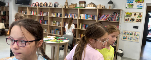Obchody Ogólnopolskiego Tygodnia Bibliotek i Bibliotekarzy w Zespole Placówek Oświatowych w Strawczynie